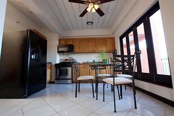 Augusta'S Apartments Rodney Bay Exterior photo